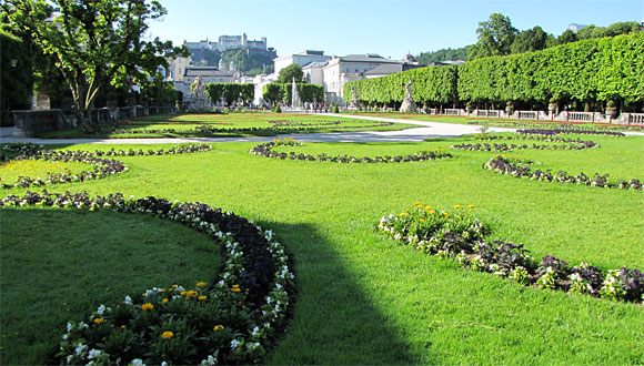 ミラベル宮殿の庭園