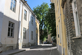 タリン旧市街の小路