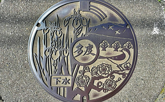 三重県桑名市のマンホールの蓋
