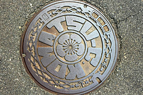 福井県小松市のマンホールの蓋