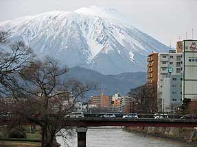 岩手山