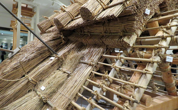 ���{���z