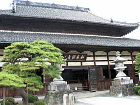 豊川稲荷・法堂