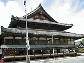 豊川稲荷・法堂