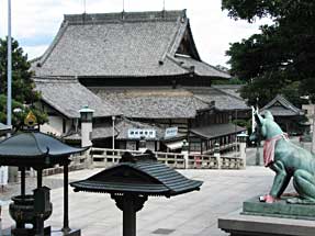 豊川稲荷・法堂