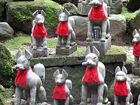豊川稲荷・狐塚