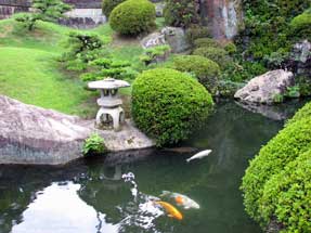 豊川稲荷・庭園