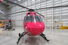 川崎式BK117型ヘリコプター