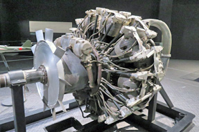 三菱　ハ４２（ハ２１４）エンジン
