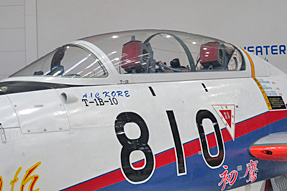 T-1B ジェット練習機