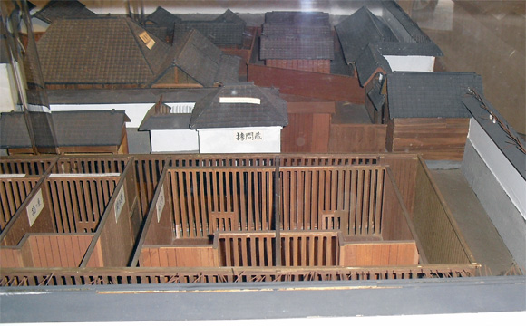 伝馬町牢屋敷模型