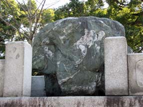 二代田中久重の墓石