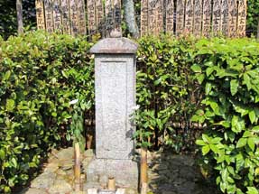 吉野太夫の墓