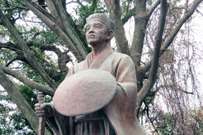 氣比神社と松尾芭蕉