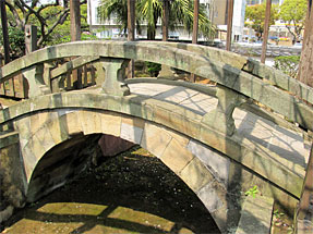 キャピタン橋