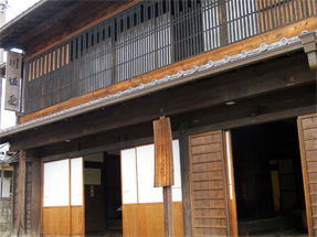 川坂屋