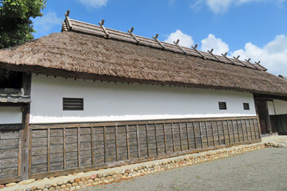 黒田家住宅・長屋門