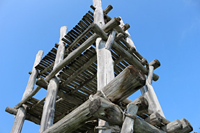 三内丸山遺跡・大型掘立柱建物