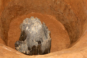 三内丸山遺跡・大型掘立柱建物跡