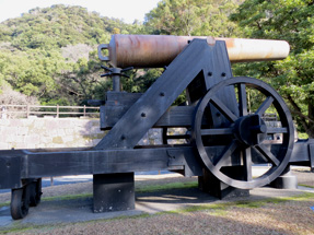 鉄製１５０ポンド砲