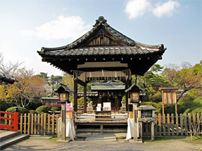 神泉苑・弁財天