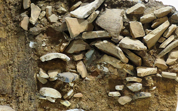 ���]��������