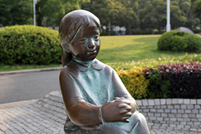横浜・山下公園にある「きみちゃん」の像