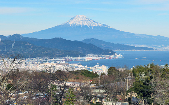 静岡・日本平から清水を見る