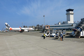 中部国際空港から松山空港への空路